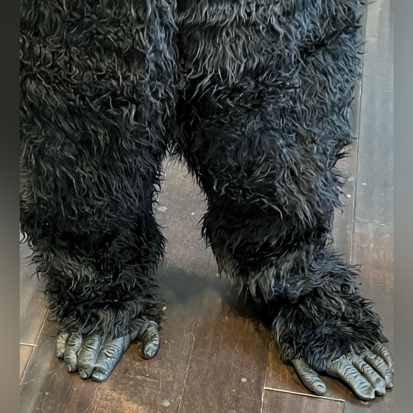 Gorilla costume suit - Picture 2 of 4